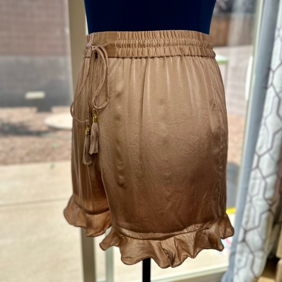 EUC Zimmermann Nude Silk Flutter Shorts - Picture 10 of 17